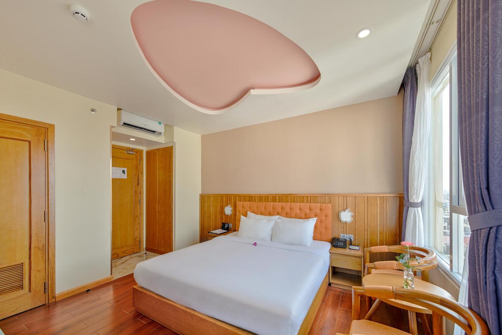 Sea Queen Hotel Дананг Экстерьер фото